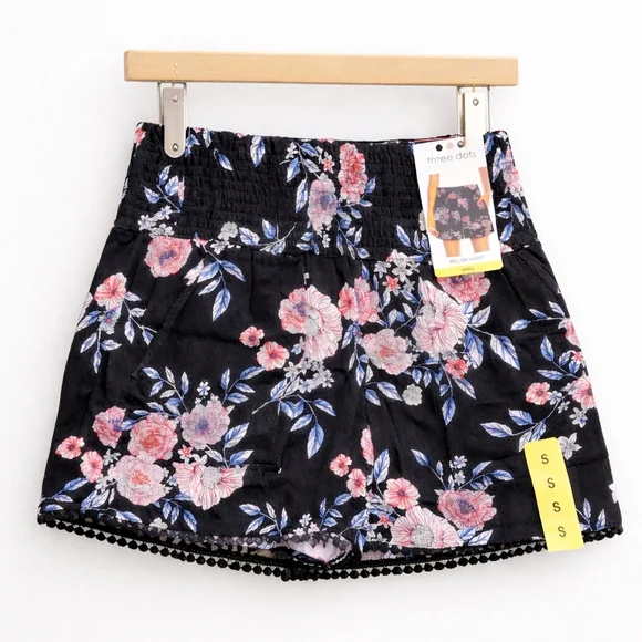 Three Dots Ladies' Pull On Printed Short, Black Hibiscus Floral, Size: Small - Picture 3 of 5